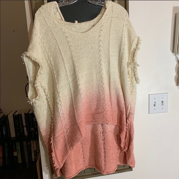 Anthropologie Moth Fringed Beachside Hoodie M/L NWOT Knit Ombre Poncho Top - Picture 3 of 5